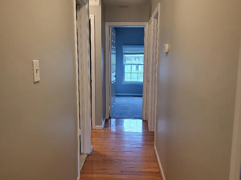 Darien Pl — Photo 3