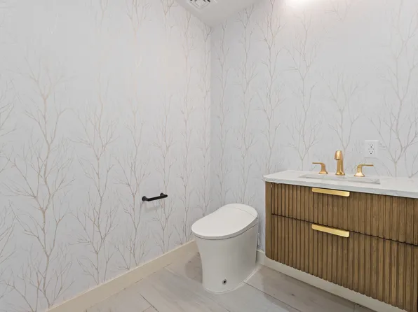 310 Fenimore Street image 35 of 48