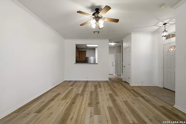 3 bed, 2.5 bath, 1615 sqft, $1,895 — Photo 4