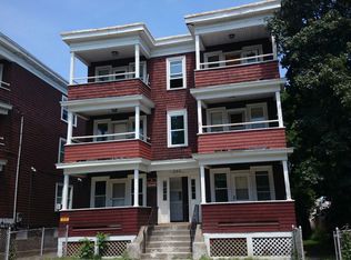 380 Centre St APT 3R, Boston, MA 02122