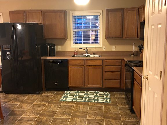 3rd image of 4118 Harbor Hills Trce