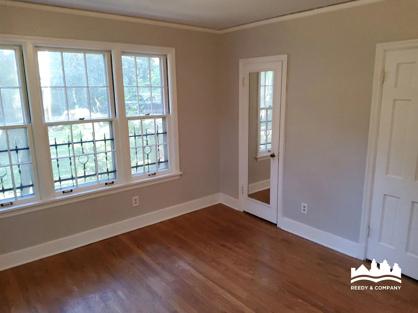 Welcome to 2950 Midland Ave! — Photo 3