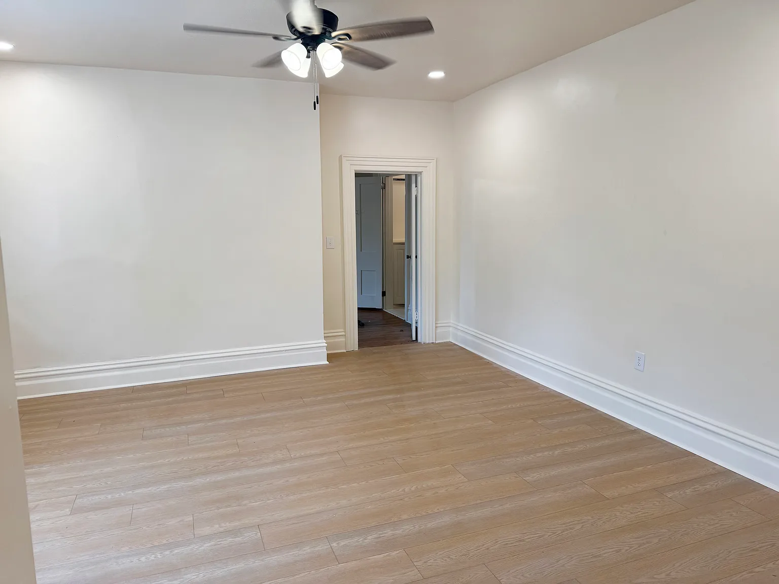 2 bed, 1750 sqft, $1,175 — Photo 2