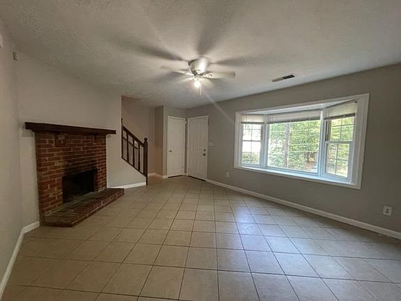 2nd image of 185 Timber Creek Ln SW