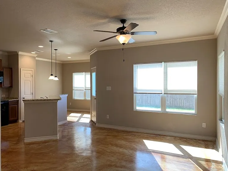 1784 Tristan Trl — Photo 1