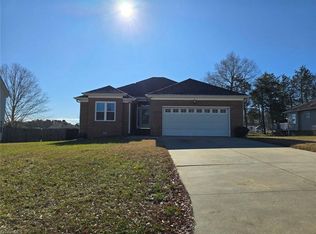 507 Winesap Dr, Graham, NC 27253