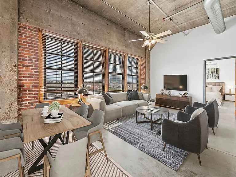 GW Apartments — Photo 33