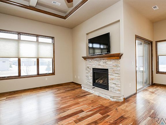 5th image of 6224 S Monterey Pl
