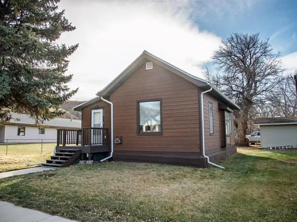 310 Bridge St, Belt, MT 59412