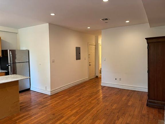 2nd image of 459 Lafayette Ave APT 2