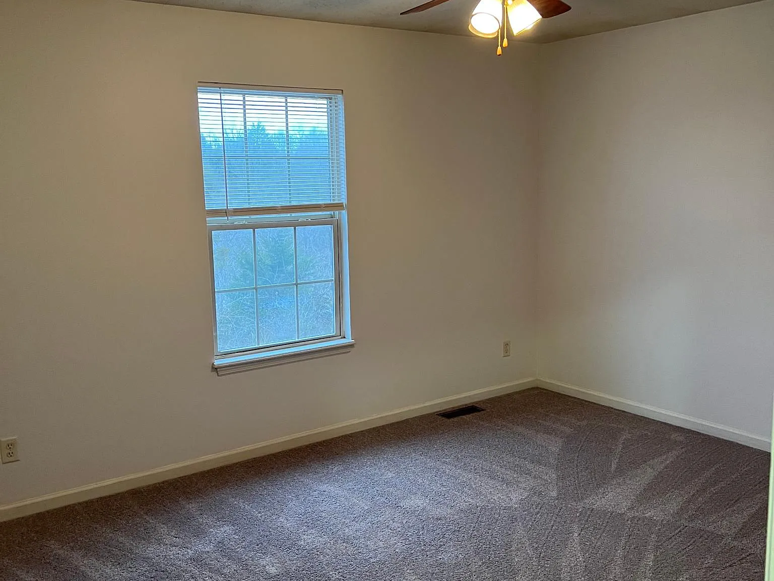 2 bed, 1.5 bath, 1000 sqft, $925 — Photo 4