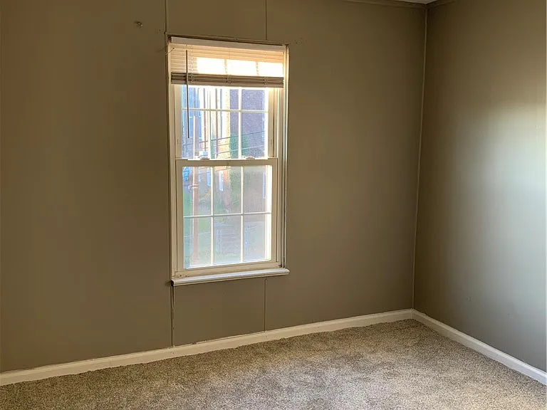 160 Hazelwood Ave — Photo 20