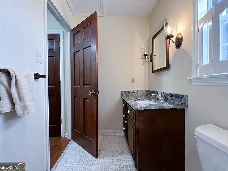 195 Deerfield Rd — Photo 13