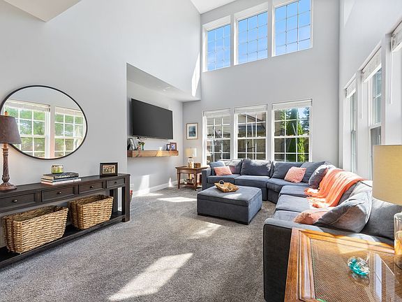 4th image of 1214 Ridgewood Ct