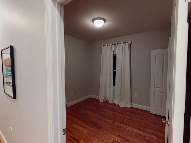 57 Grace St #1 — Photo 8