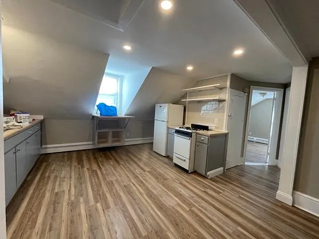 254 Transit St — Photo 3