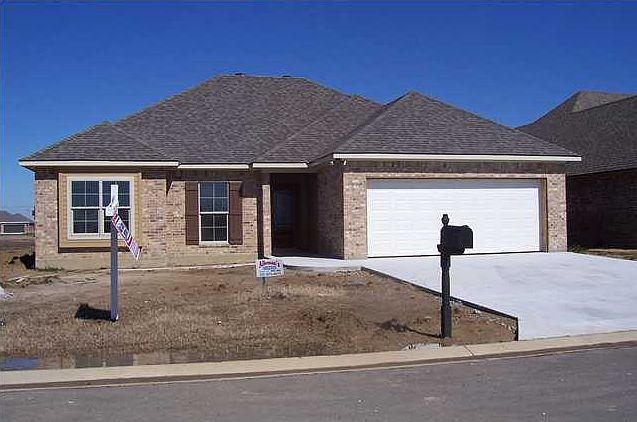 1st image of 104 Picket Ln