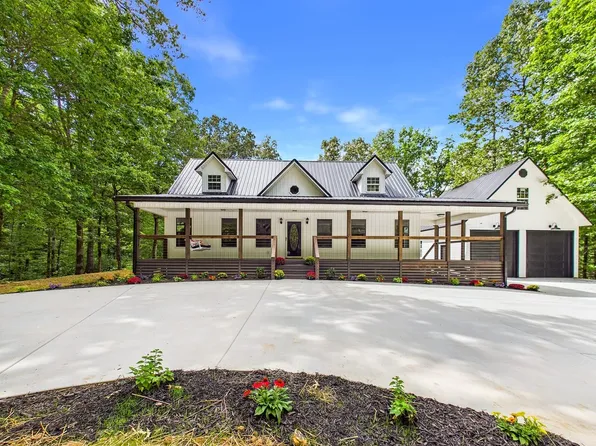 145 Shaw Rd, Tellico Plains, TN 37385