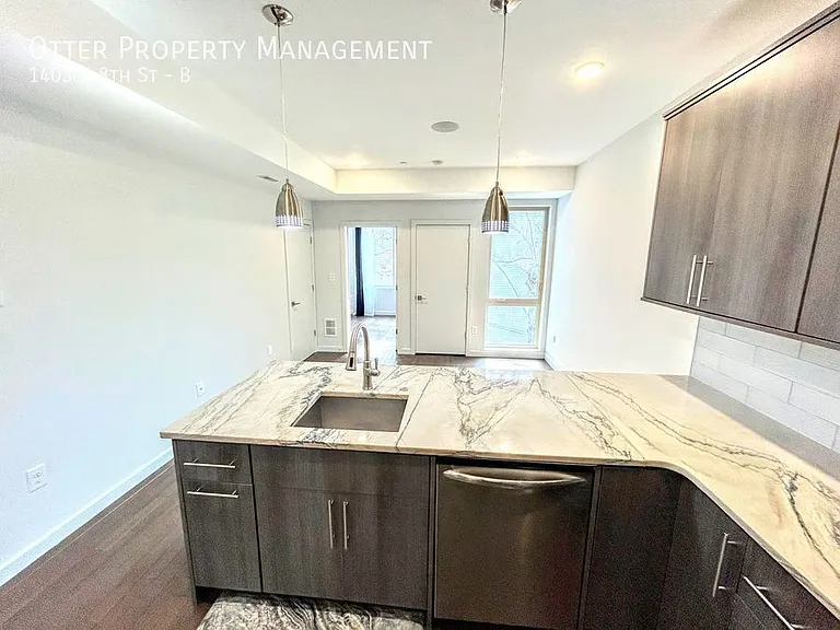 1403 N 8th St #B — Photo 6