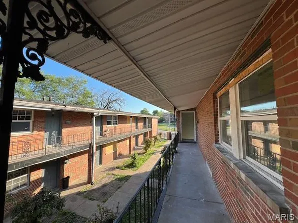 8440 N Broadway St, Saint Louis, MO 63147