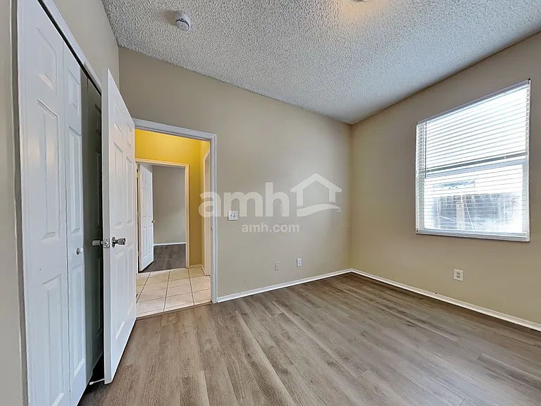 451 Sand Ridge Dr — Photo 16