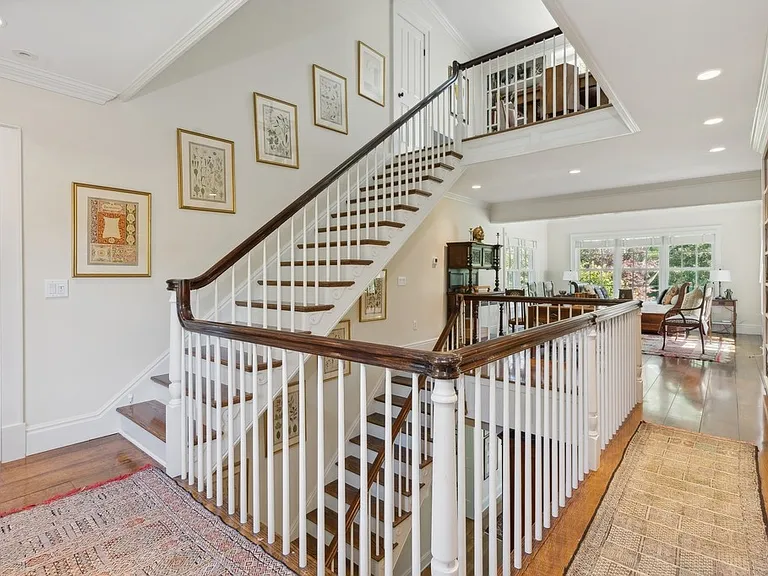 561 Sagg Main St — Photo 31