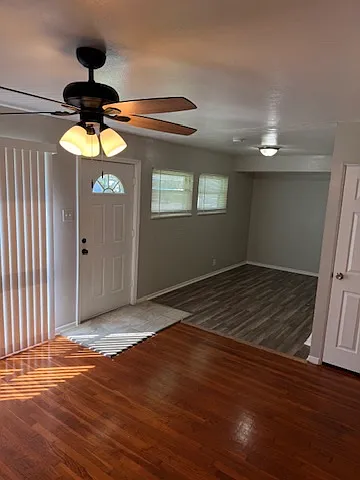 10605 Spring Garden Dr — Photo 4