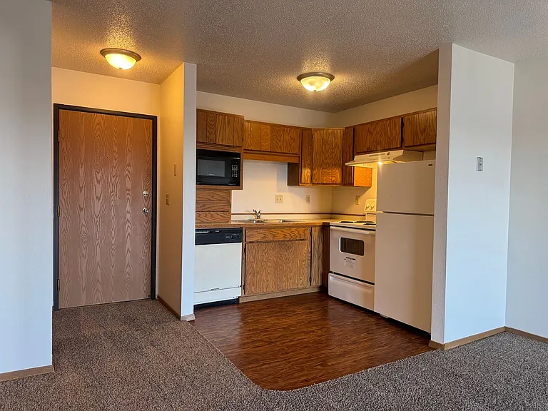 Gatewood Apartments — Photo 21