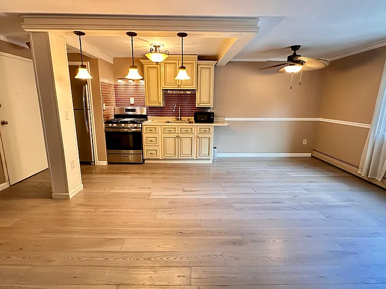6000 Nob Hill Dr #311 — Photo 5