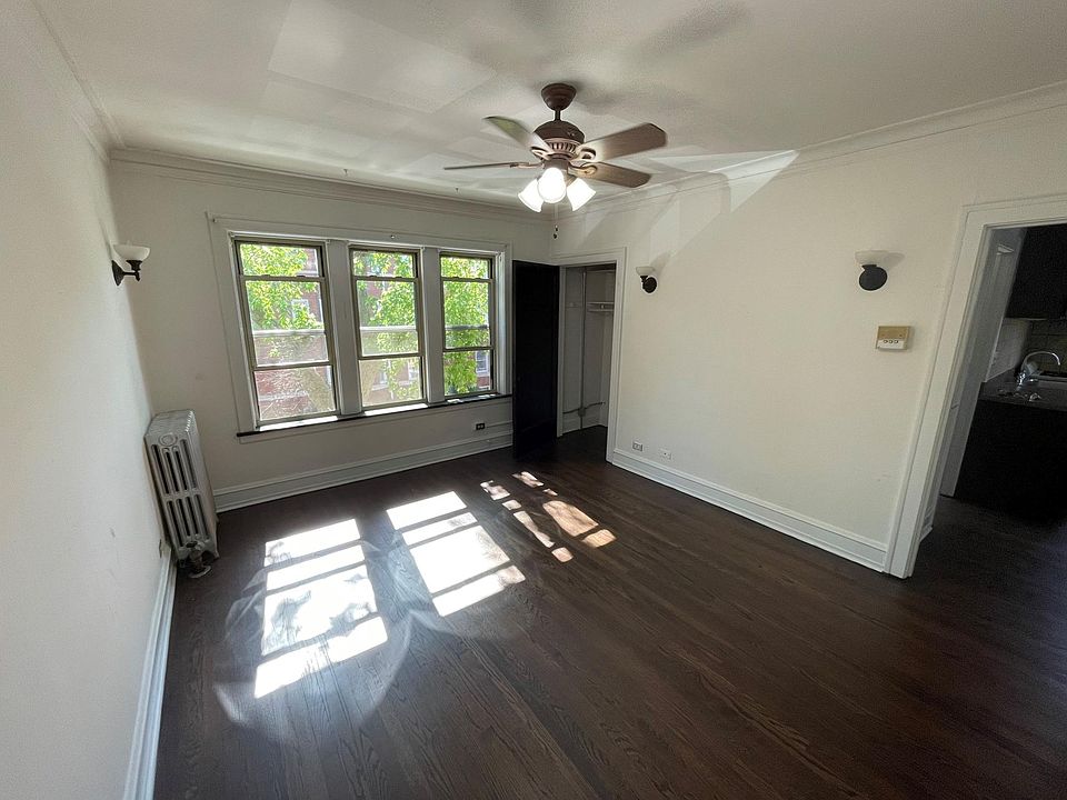 1st image of 7412 N Greenview Ave APT 3E