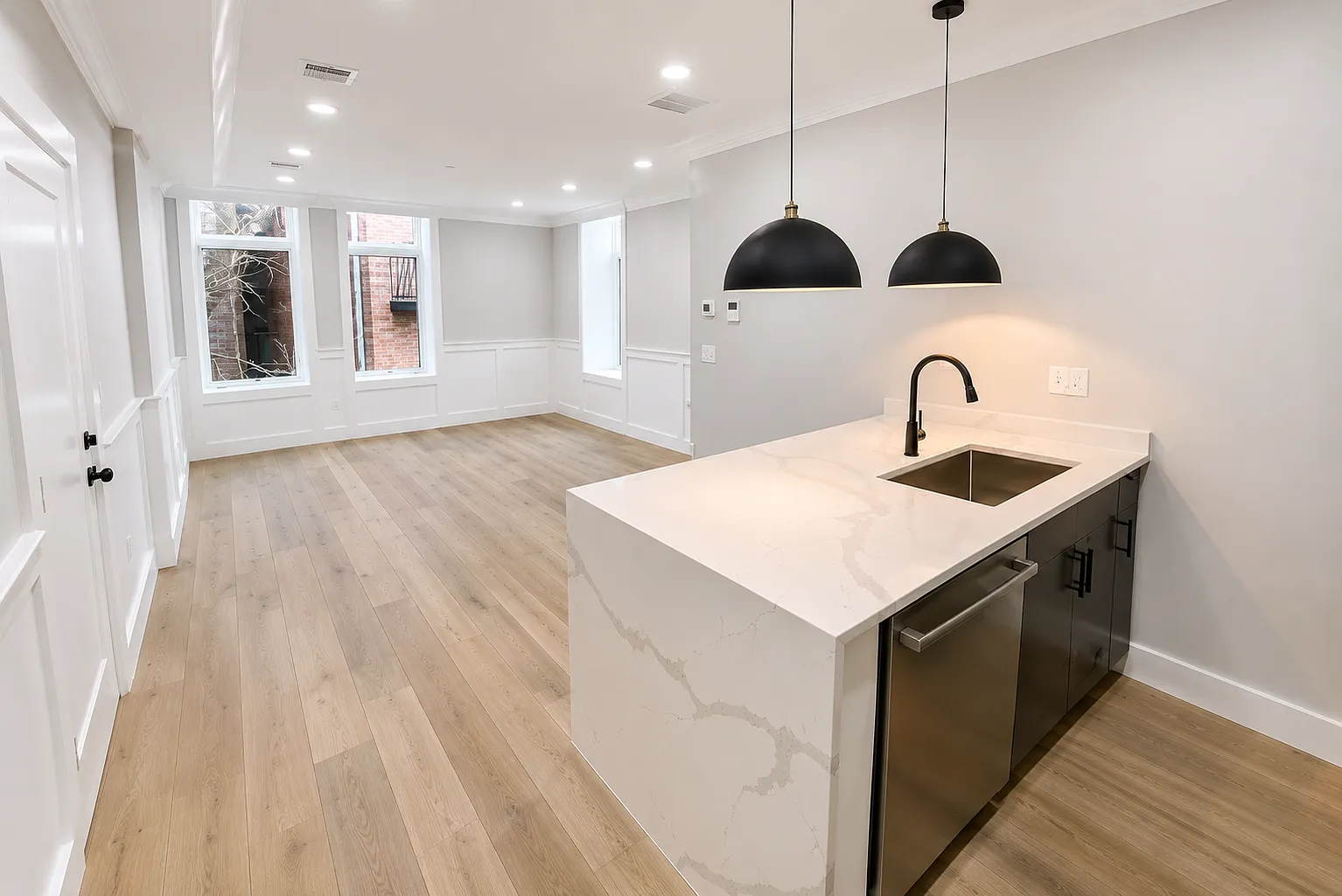 2 bed, 1515 sqft, $4,650 — Photo 2