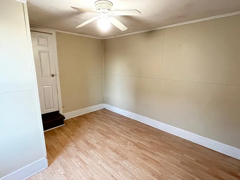 1374 Main St #2 — Photo 7