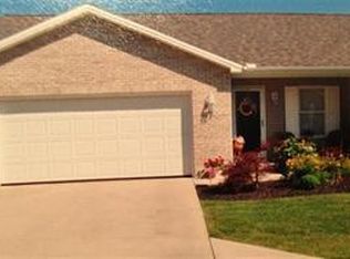 1149 Sulphur Springs Ln, Mineral Ridge, OH 44440