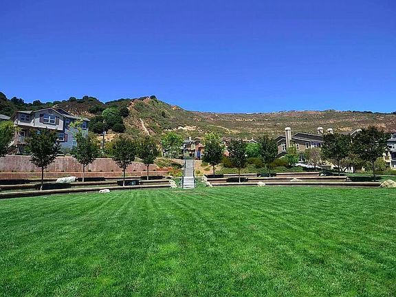 2nd image of 6492 Bayview Dr #1
