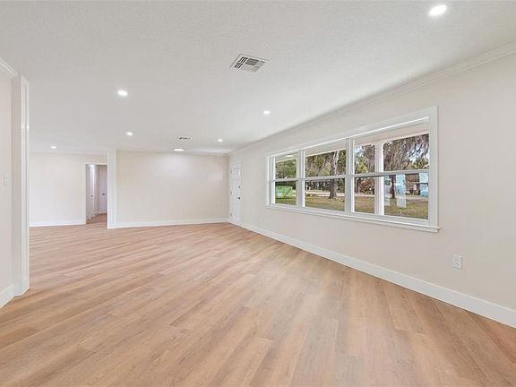 3rd image of 1310 E CROOKED LAKE DRIVE