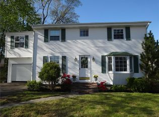 2 David St, Smithfield, RI 02828