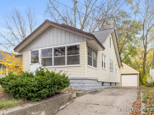 1706 Burlingame Ave SW, Wyoming, MI 49509
