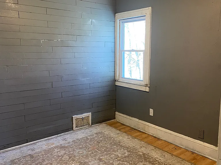 2926 Francis St — Photo 8