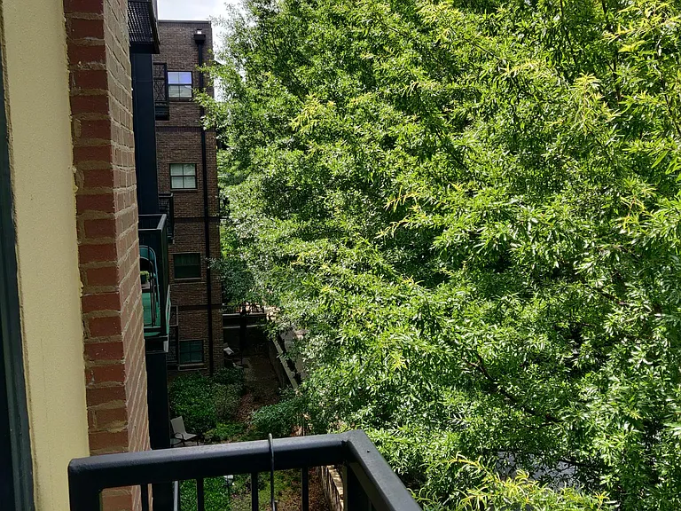 5300 Peachtree Rd #2103 — Photo 21