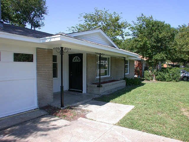 1st image of 4730 Sandra Lynn Dr