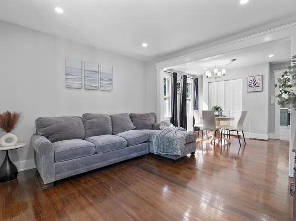 21 Bailey Street, New Haven, CT 06513