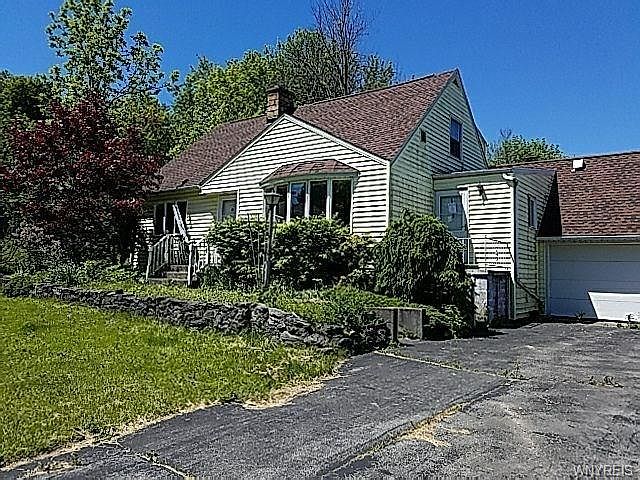 1st image of 5100 Hillcrest Dr