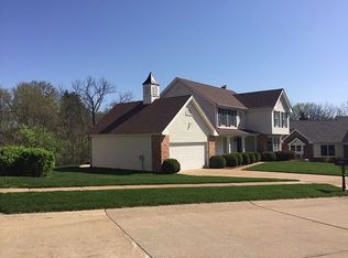 213 W Manor Dr, Chesterfield, MO 63017