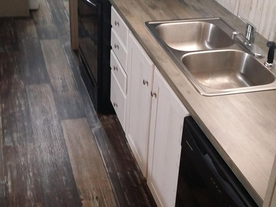 2nd image of 3273 Woodstock Rd