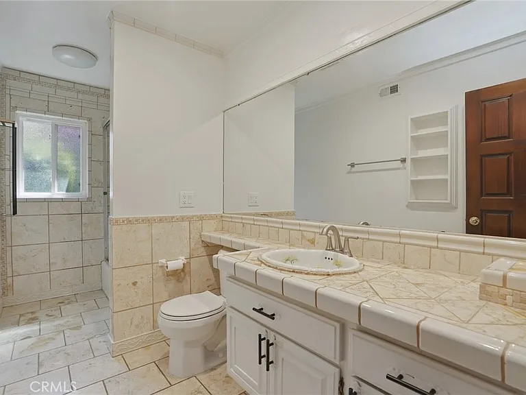 16682 Oakhurst Cir — Photo 33