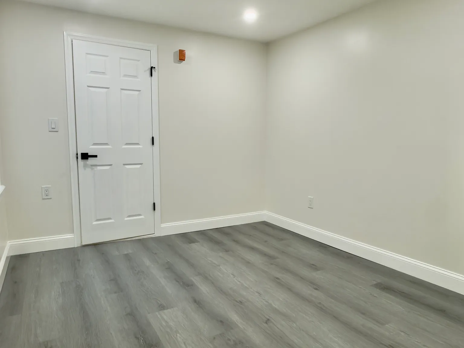 1 bed, $1,600 — Photo 3