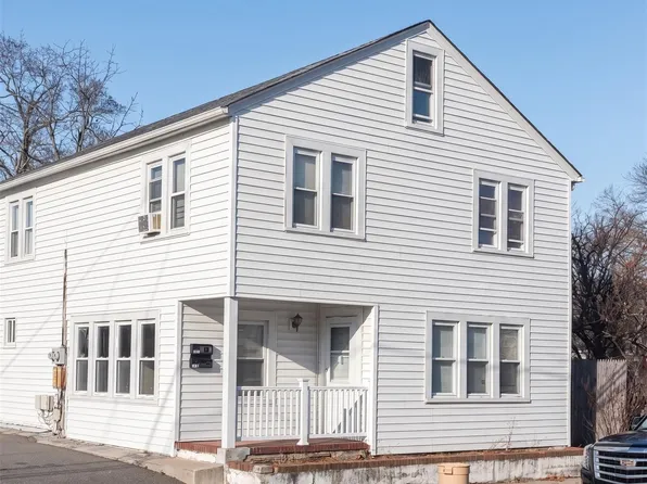 162 5th Ave, Bay Shore, NY 11706