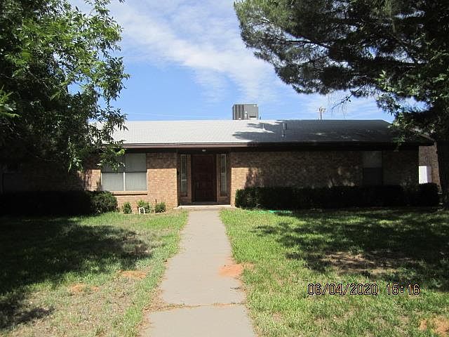 1st image of 761 N Avenue D