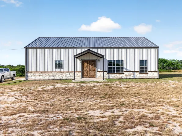185 Pr 7460, Kenedy, TX 78119