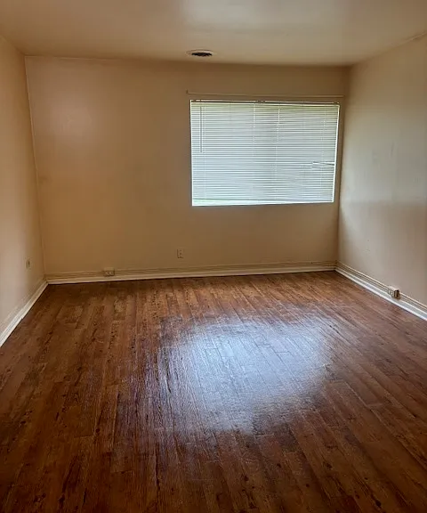 1101 Evans Ave — Photo 12